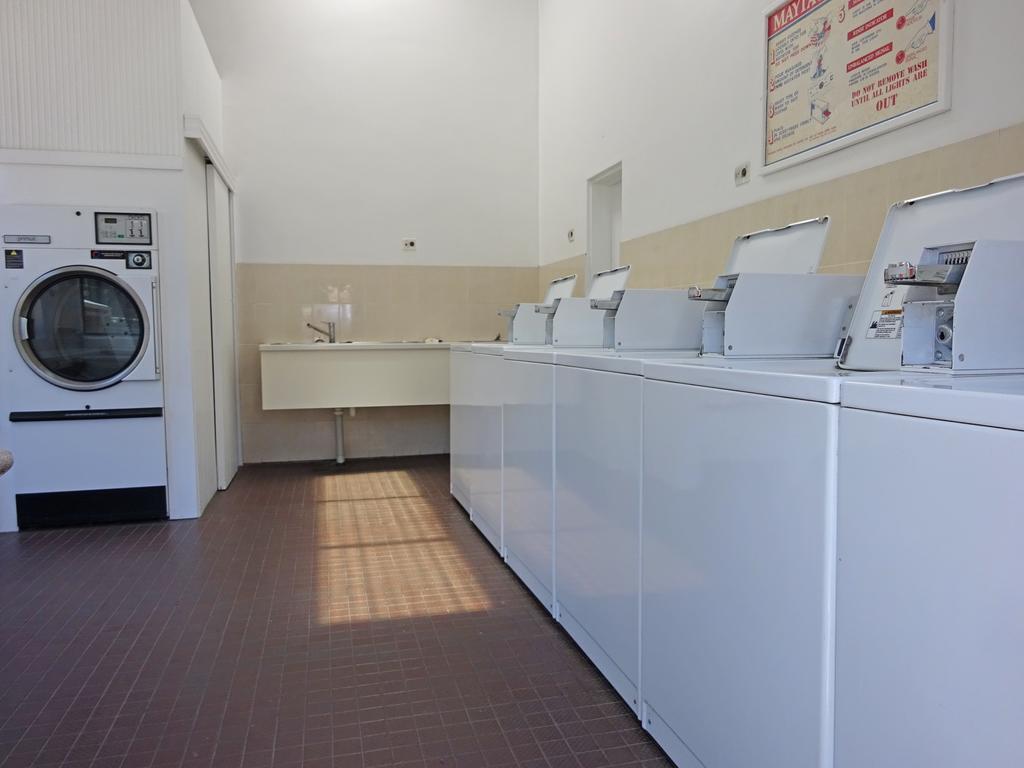 Adelaide Caravan Park - Aspen Holiday Parks Esterno foto