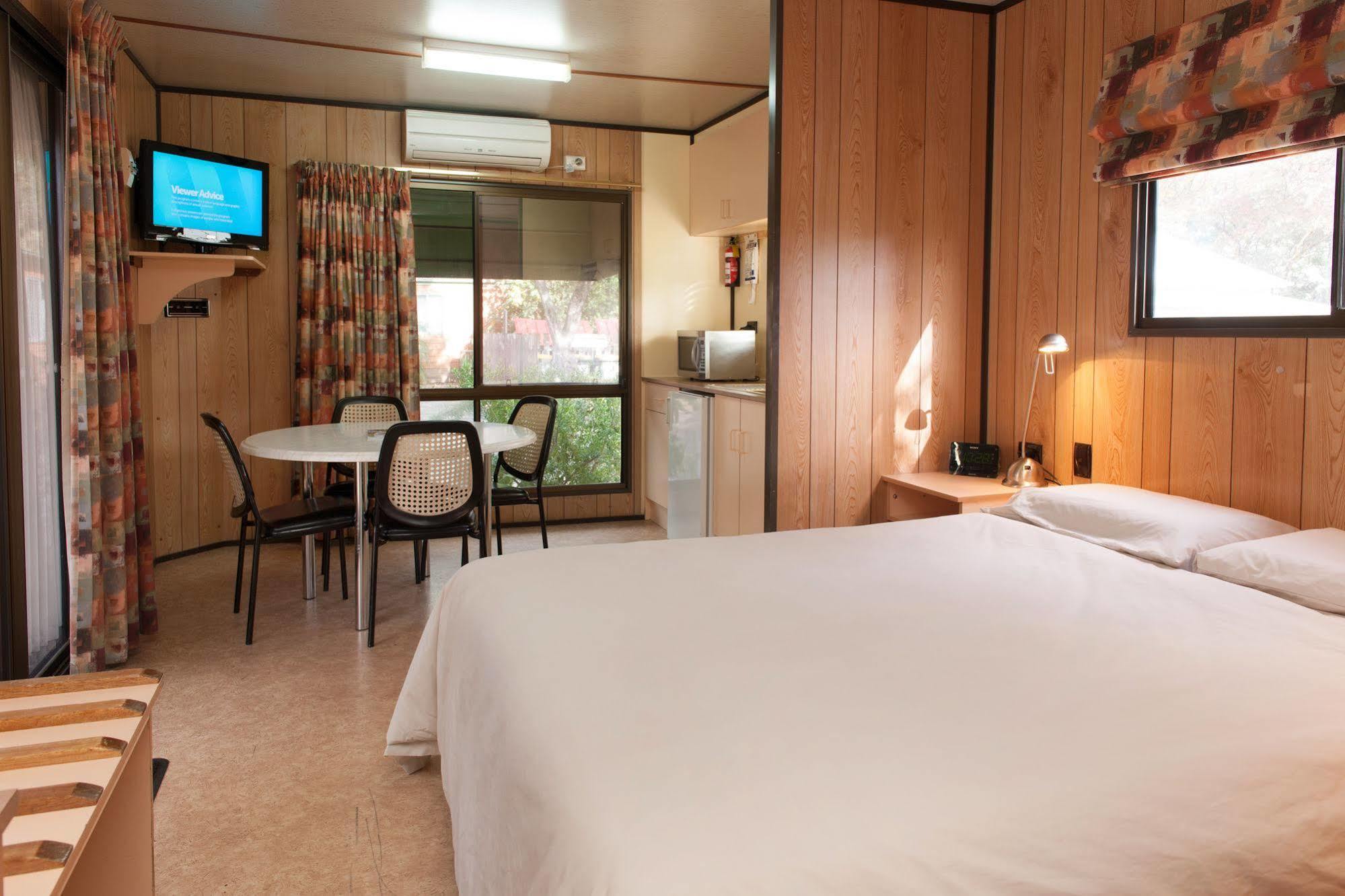 Adelaide Caravan Park - Aspen Holiday Parks Esterno foto