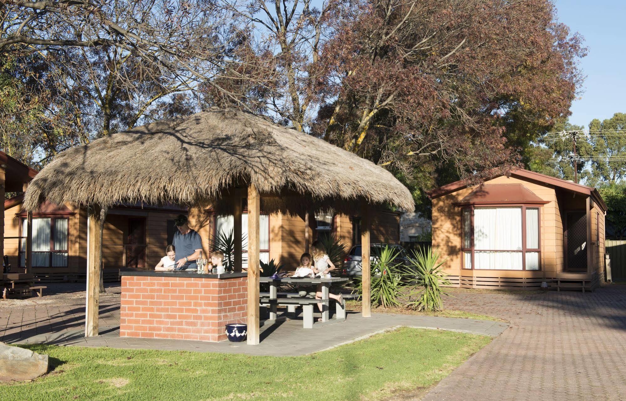 Adelaide Caravan Park - Aspen Holiday Parks Esterno foto